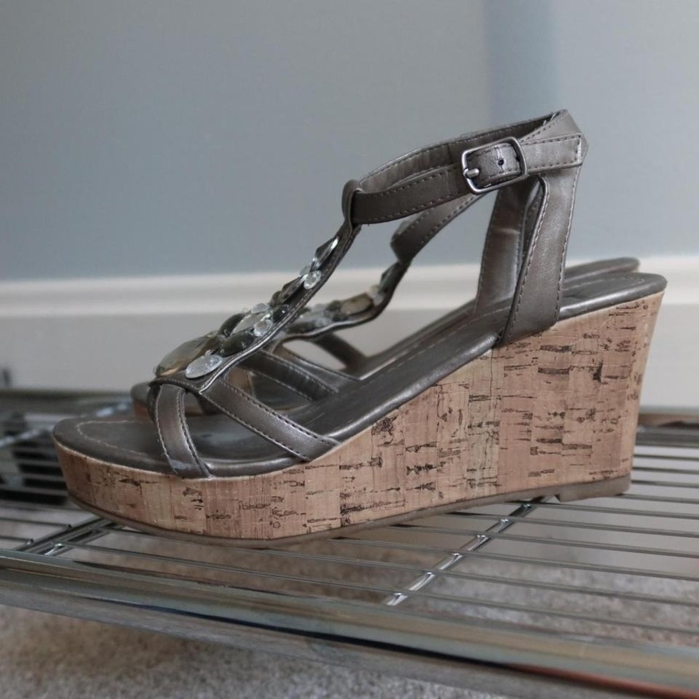 Vintage LEI Silver and Grey Wedge Sandals with Stone Detailing